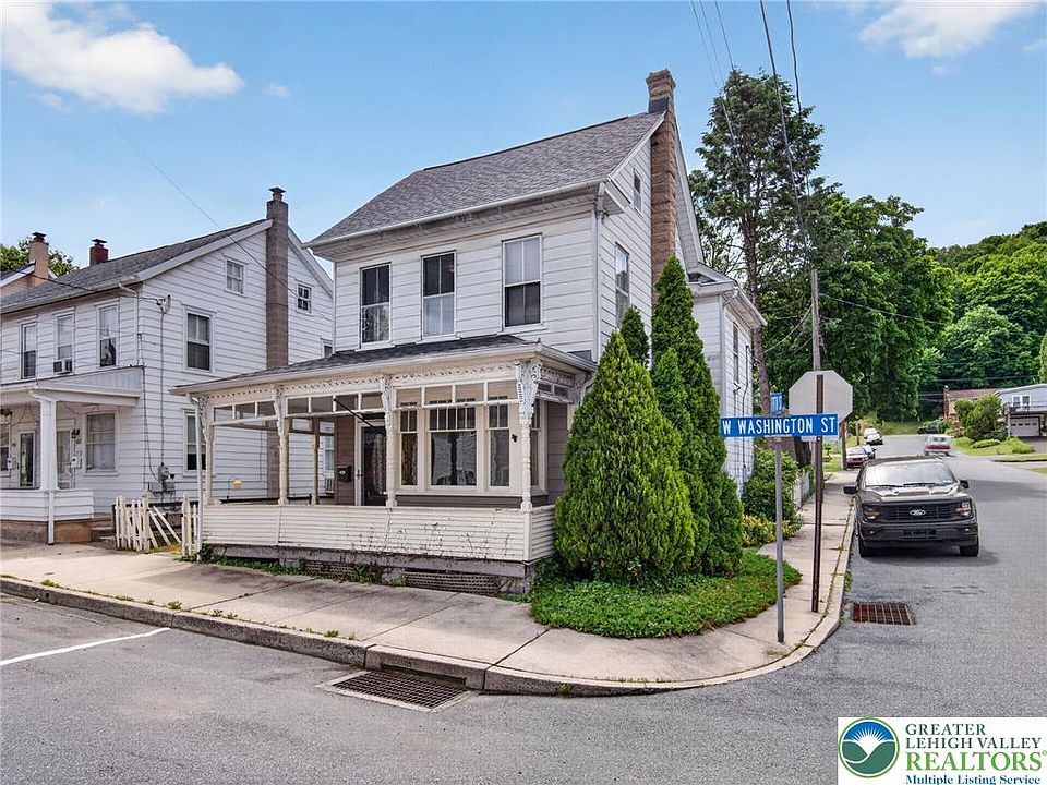 1st image of 441 W Washington St