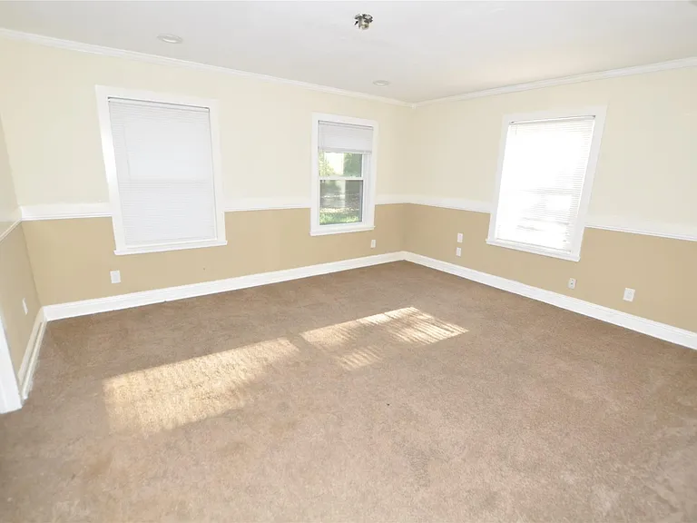 208 Blue Lake Dr — Photo 15