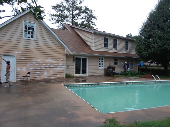 3rd image of 2539 Fieldstone Dr SE
