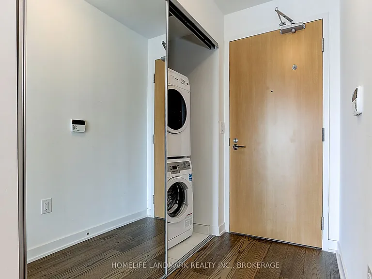 11 Wellesley St W #2911 — Photo 5