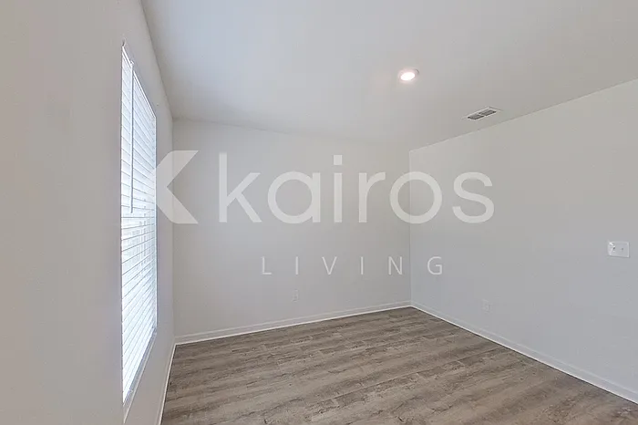 2826 Jordan Ave — Photo 11