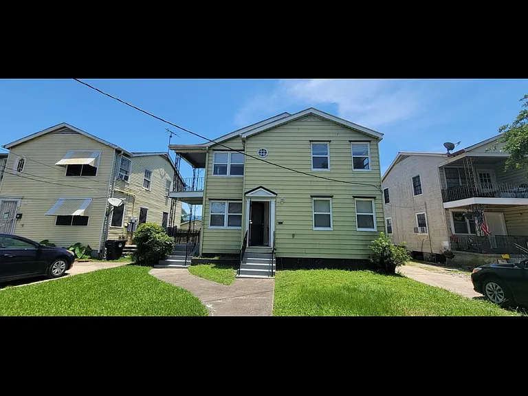 3327 Elysian Fields Ave — Photo 1