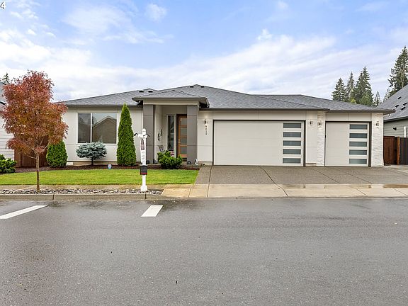 4th image of 4012 SE 19th Ave