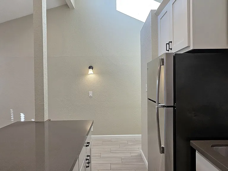 2222 I St #12 — Photo 5