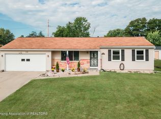 616 Harvest Ln, Lansing, MI 48917