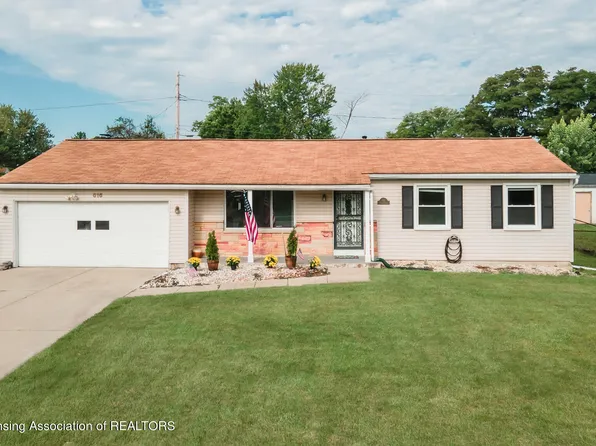 616 Harvest Ln, Lansing, MI 48917
