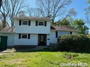 1676 Brentwood Rd, Brentwood, NY 11717