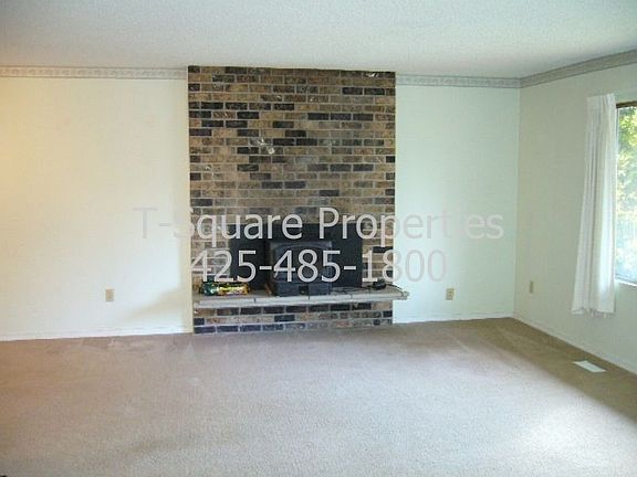 3rd image of 10716 NE 143rd Pl