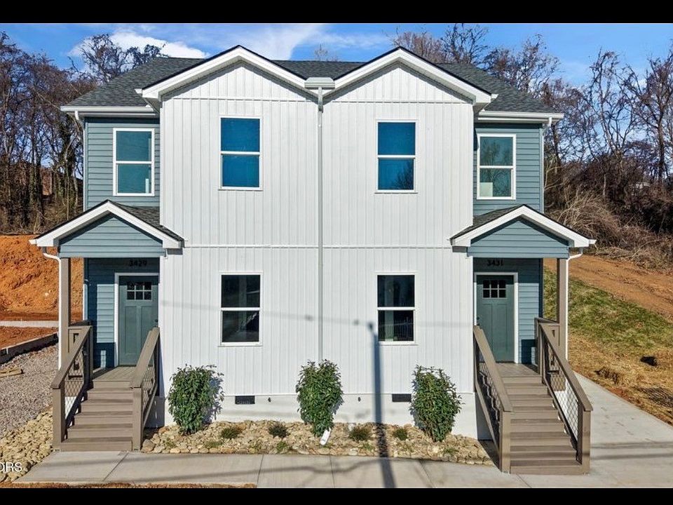 1st image of 3429 Garden Dr NE #3429
