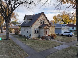 931 N 8th St, Bismarck, ND 58501