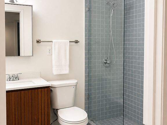 2nd image of 2178 Washington Ave #2178