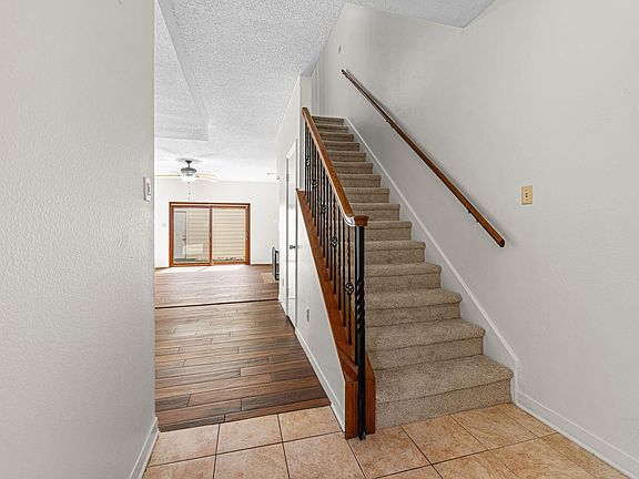4th image of 1021 Fountain View Dr