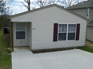 4194 Oakwood Rd, Merriam Woods Village, MO 65740