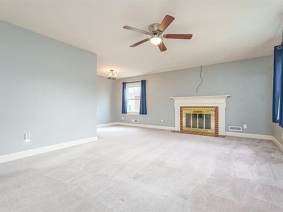 4th image of 1819 Mohawk Dr