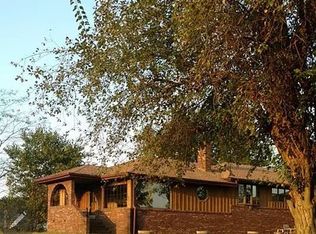 8664 Armbrust Rd, Manito, IL 61546