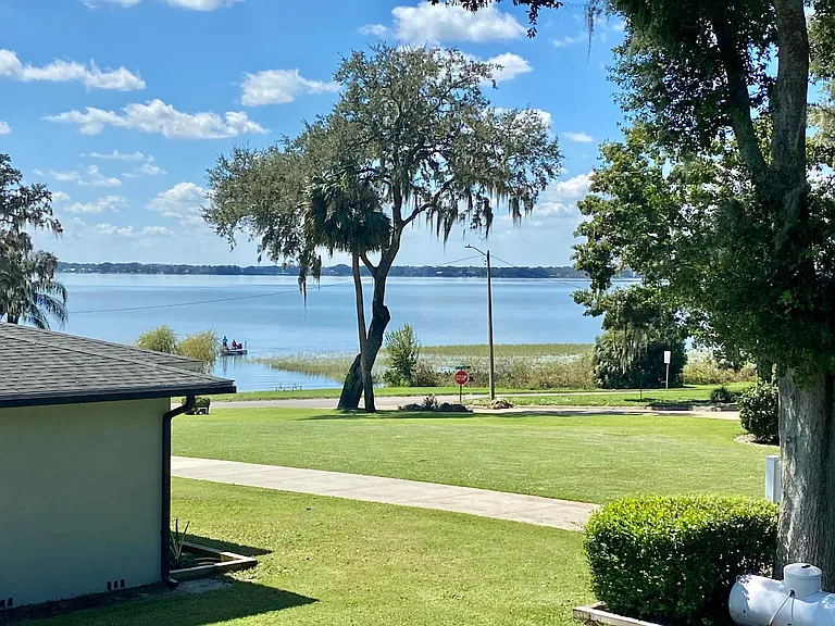 1514 Lake Ariana Blvd #B — Photo 4
