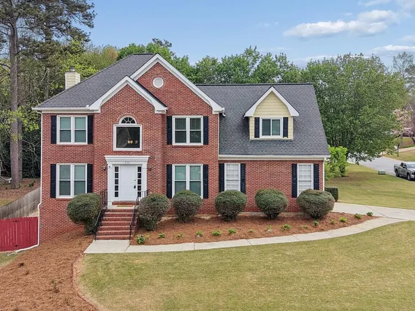 930 Cedar Bluff Trl SW, Lilburn, GA 30047