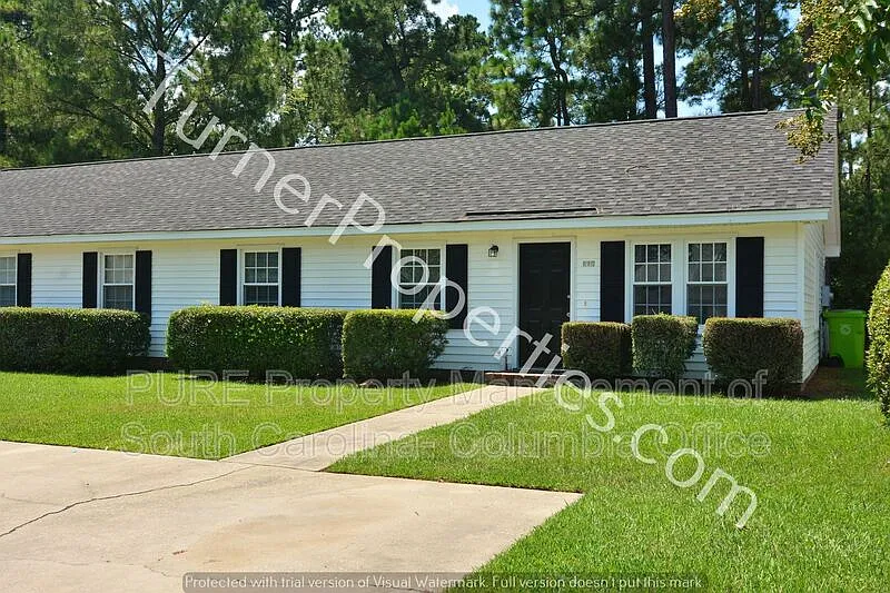 3 bed, 2.0 bath, 1200 sqft, $1,350 — Photo 2