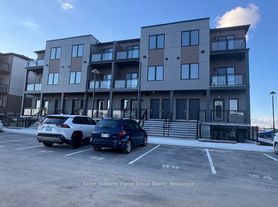 940 Saint David St N