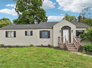 12157 Columbiana Canfield Rd, Columbiana, OH 44408