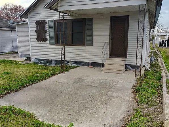 302 Convent St, Labadieville, LA 70372