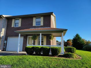 2367 McCleary Dr, Chambersburg, PA 17201