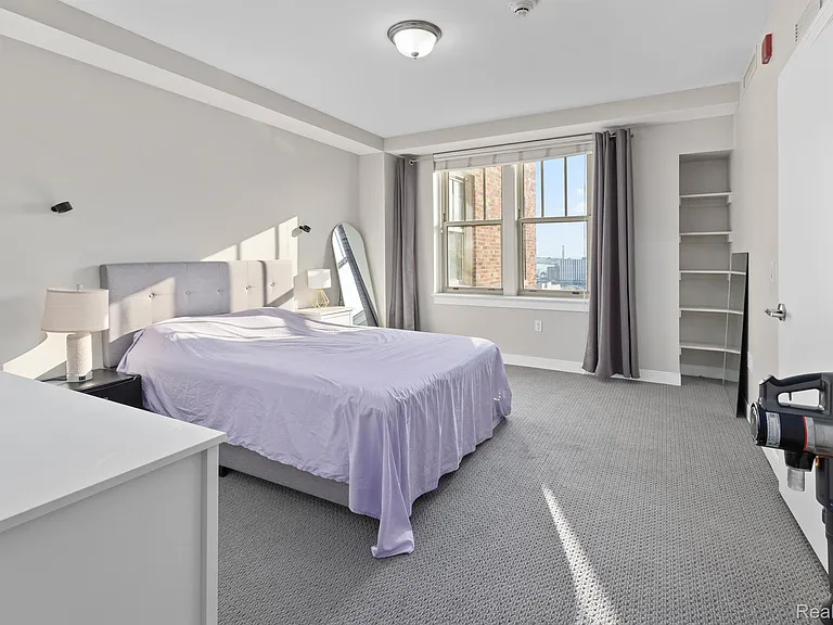 525 W Lafayette Blvd #13C — Photo 19