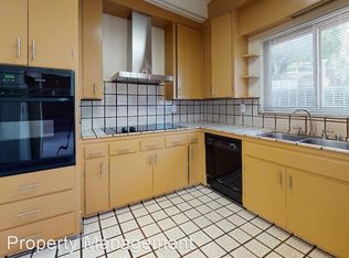 507 Herrmann Dr, Monterey, CA 93940