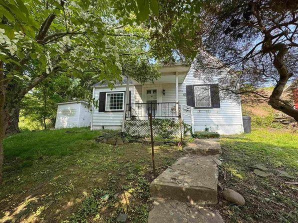 1350 College Park, Fairmont, WV 26554