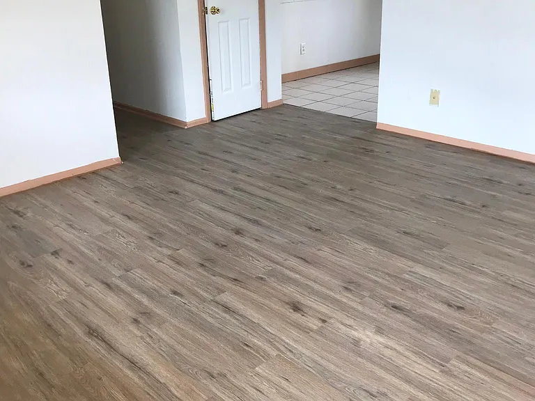 111 Sharon Ave — Photo 8