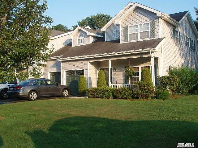 1st image of 124 Willow Wood Dr