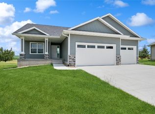 409 Eagle Ct, Shellsburg, IA 52332