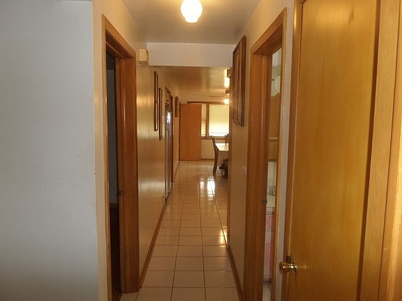 4th image of 3638 N Olcott Ave
