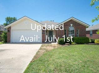 1341 S Jasmine Ln, Fayetteville, AR 72704