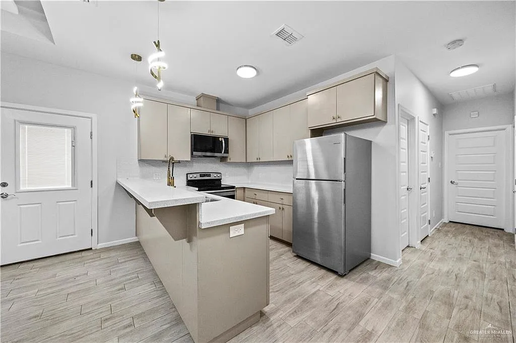 4701 Mulberry Ave — Photo 3