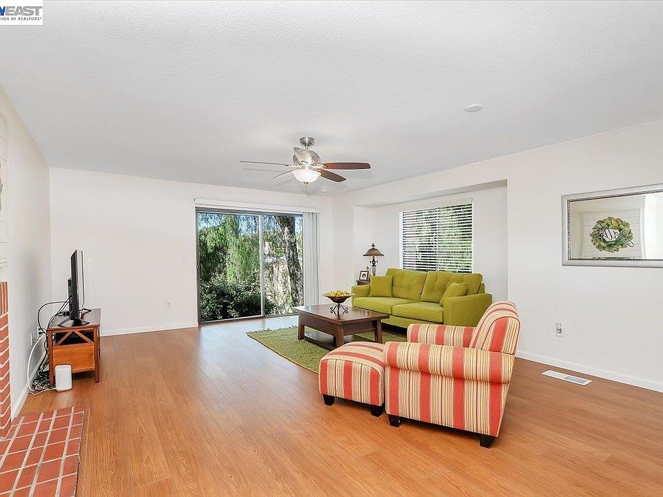 1st image of 2280 Renwick Ln