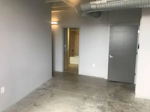 1720 Chouteau Ave — Photo 8