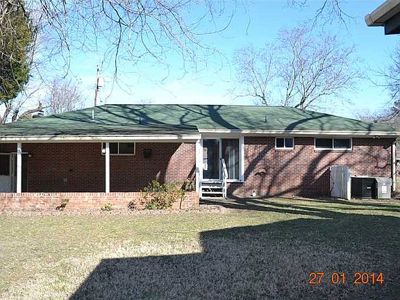 2nd image of 10 Lewallen Dr