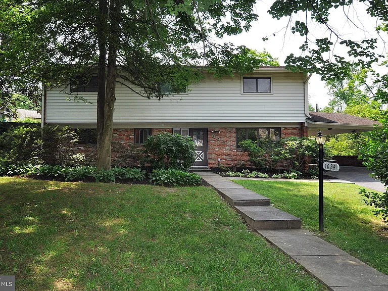 7024 Richard Dr — Photo 1