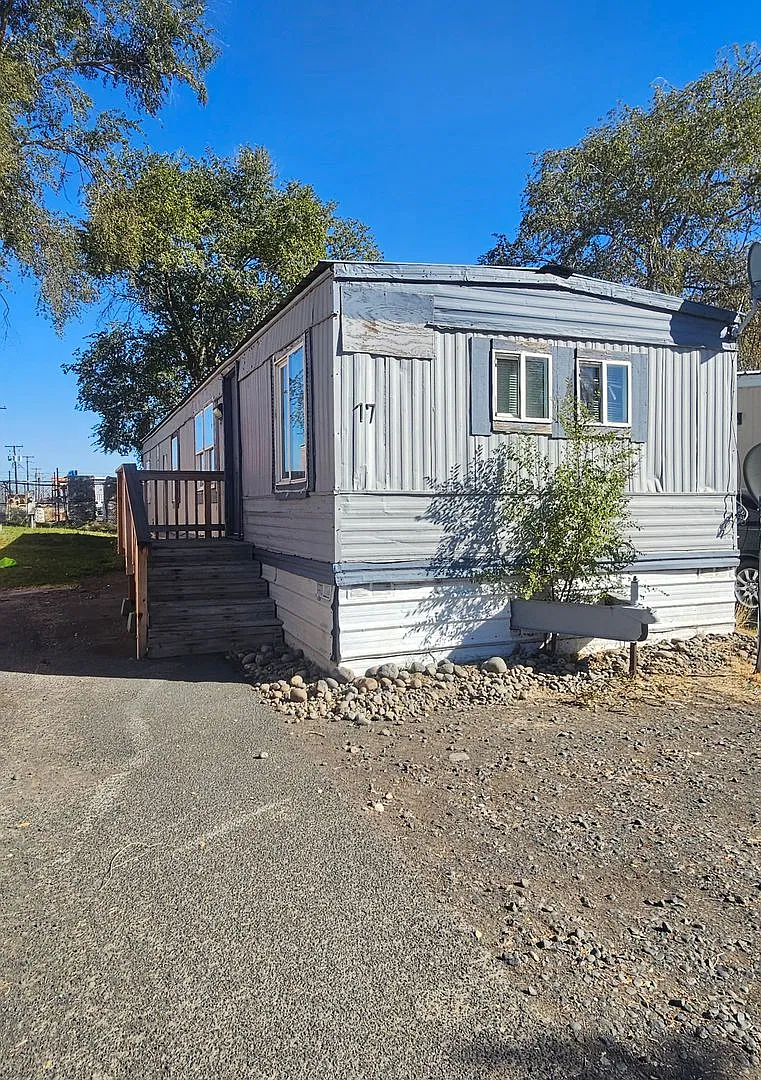 1123 Marina Drive — Photo 2