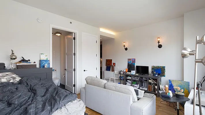Rented by Nooklyn NYC LLC | media 4