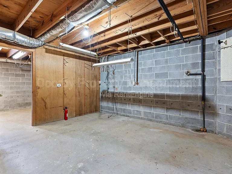 7701 Diamondhead Dr — Photo 40