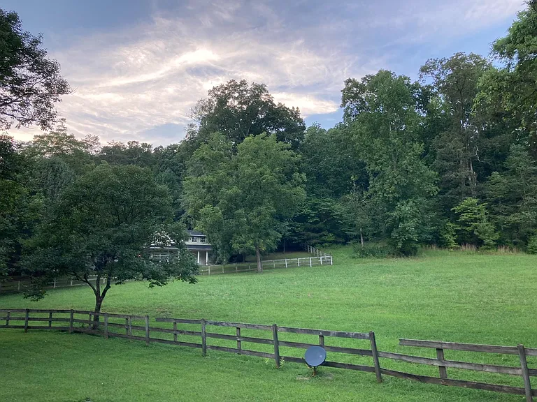 Dogwood Hills Rd — Photo 11