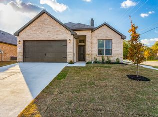 637 Vaquero St, White Settlement, TX 76108