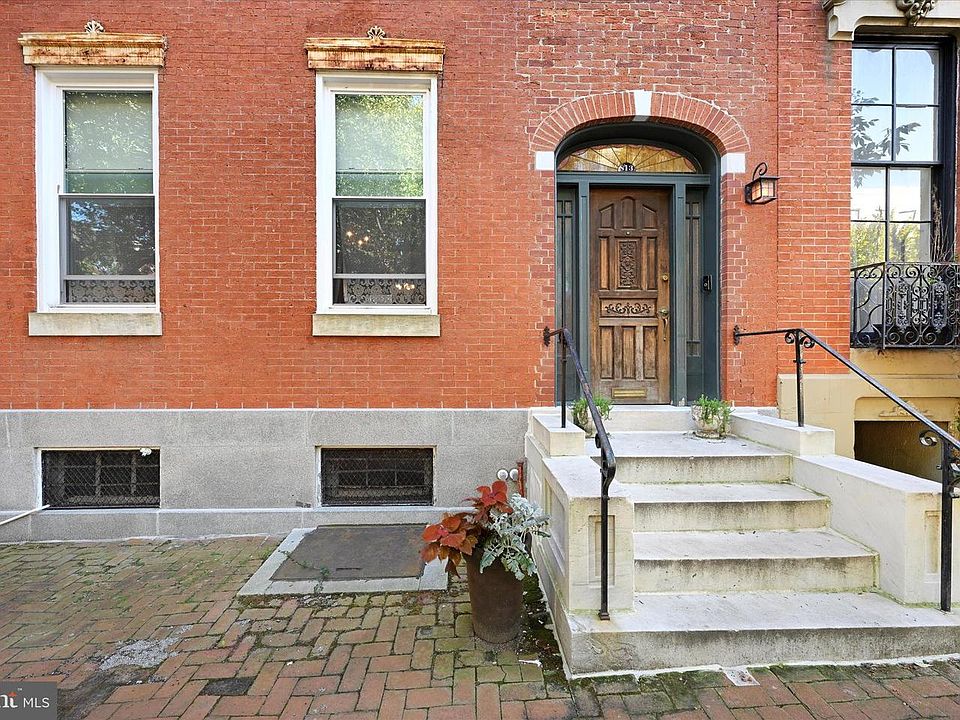 1st image of 813 Hollins St
