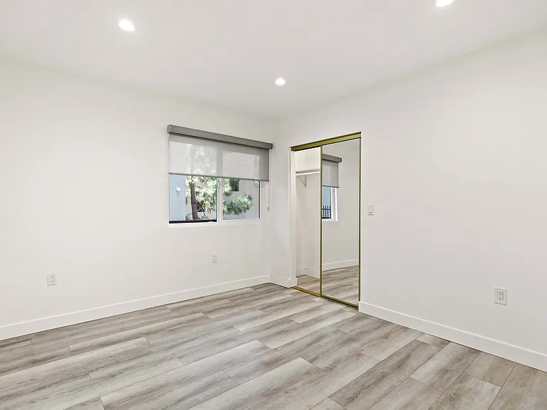 410 Lucas Ave #S — Photo 14