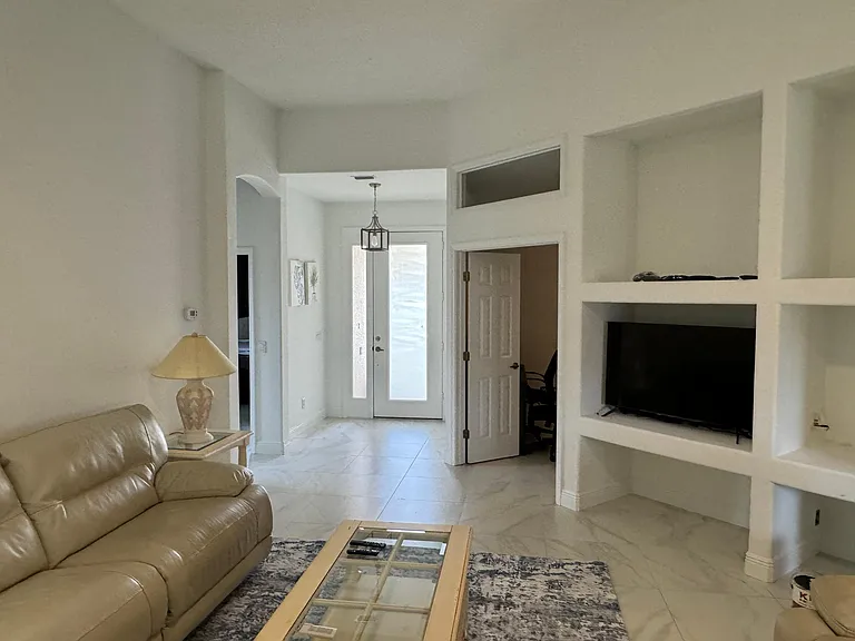 920 W Skyview Crossing Dr — Photo 21