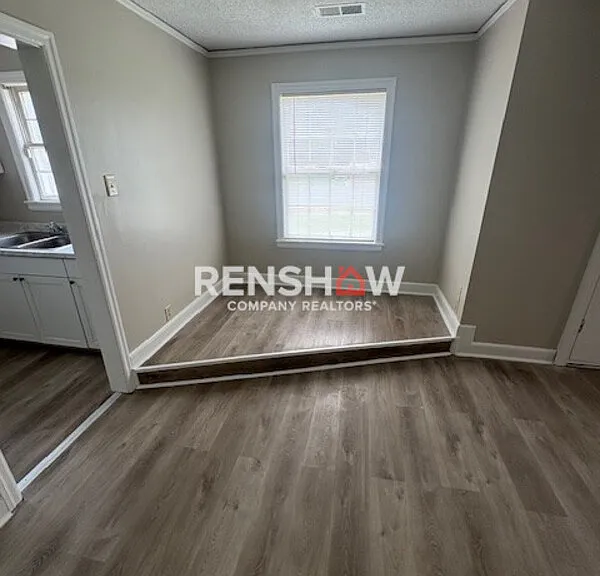 3774 Park Ave — Photo 4