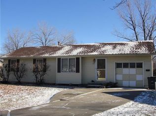 813 Clay Cir, Pleasant Hill, MO 64080