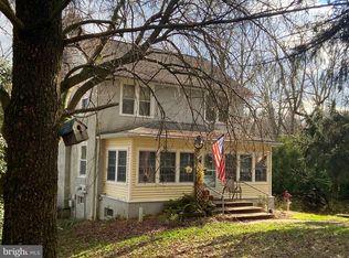 1402 Village Ln, Chester Springs, PA 19425